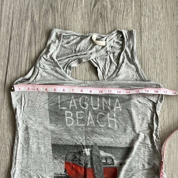 Laguna Beach Gray Tank Top with Van Graphic Tee Size S/M - Picture 4 of 6